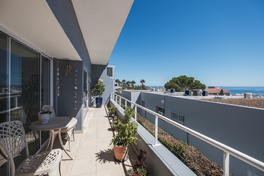 3 Bedroom Property for Sale in Sea Point Western Cape